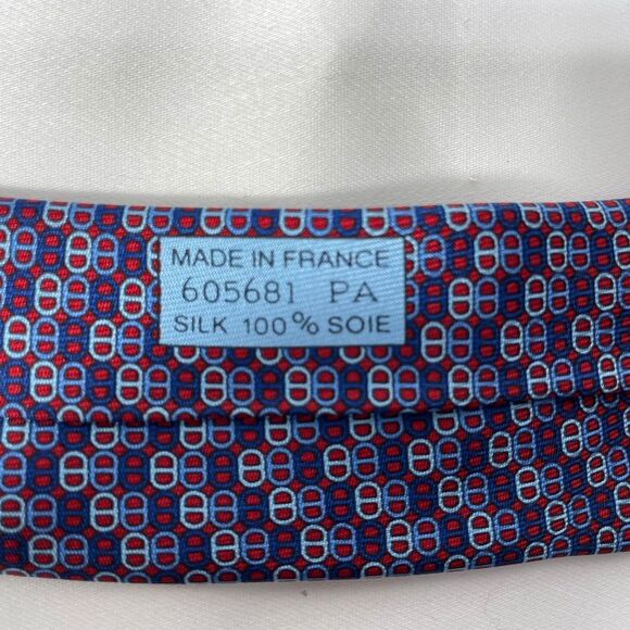 Hermès Printed Necktie in Multicolor Silk - Picture 4 of 4